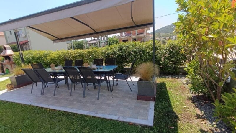 Danny Arz apartments