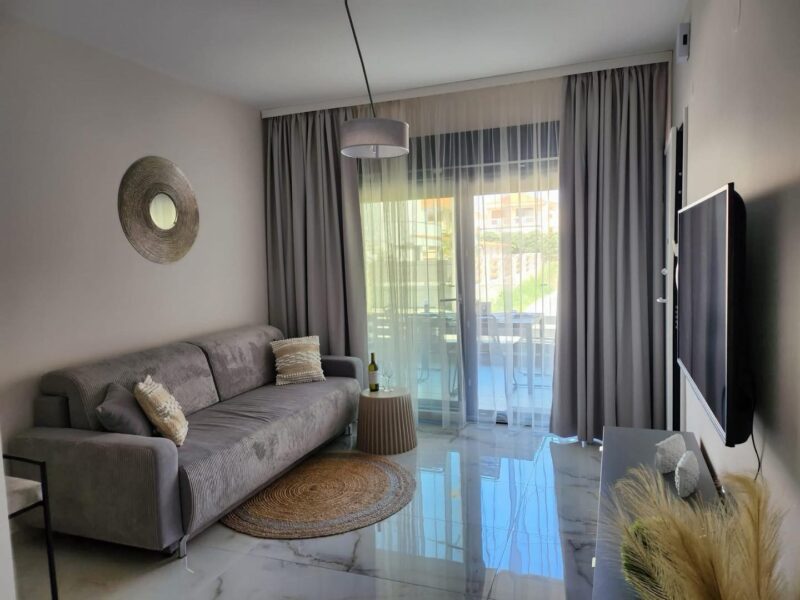 Elia apartment