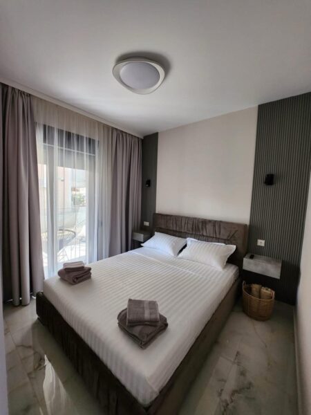 Elia apartment