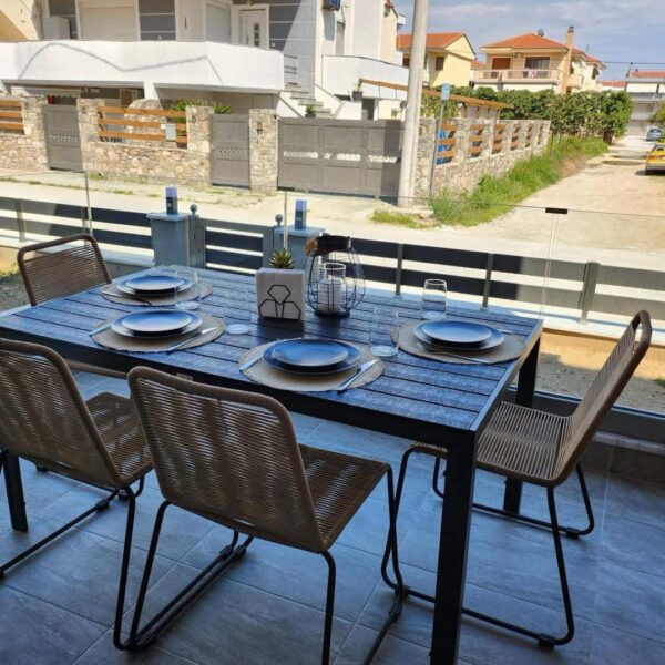 Elia apartment